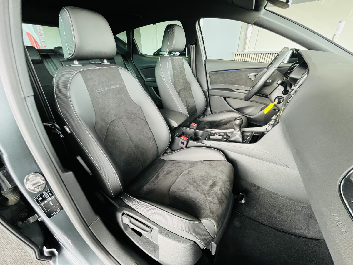 SEAT LEON CUPRA 2,0 TSI 300 GPS DCC REGULATEUR  PARK PILOT SEAT SOUND  FULL LED KEYESS DIGITAL COCKPIT JANTES 19 EXCELLENT ETAT