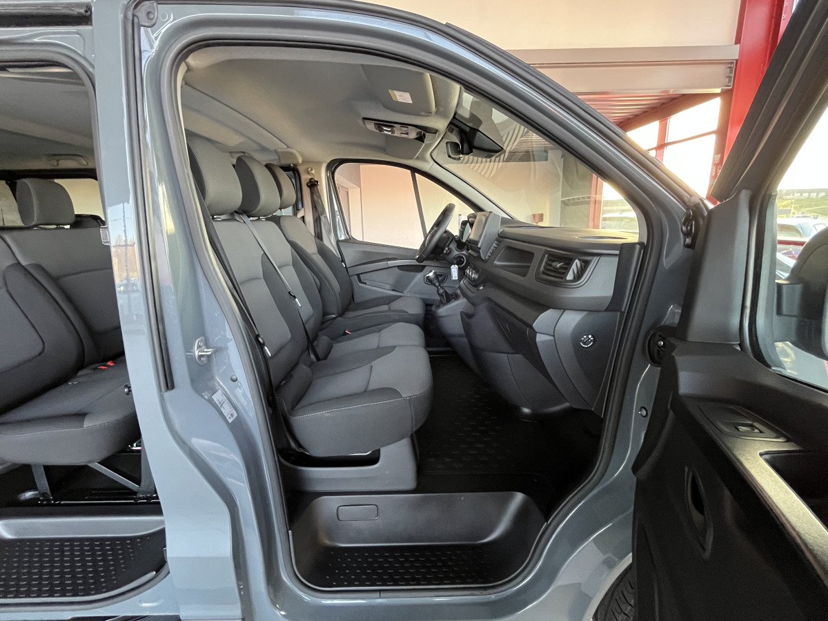 RENAULT TRAFIC SPACECLASS 9 PLACES  L2 H1 2,0 DCI 150 GPS FEUX FULL LED APPLE CARPLAY RADAR DE RECUL REGULATEUR LIMITEUR TVA RECUPERABLE EXCELLENT ETAT