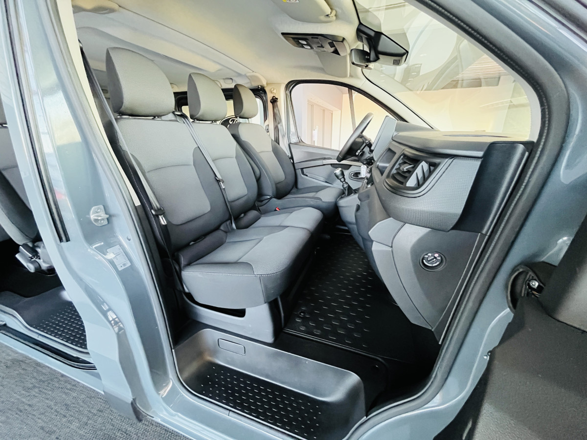 RENAULT TRAFIC SPACECLASS 9 PLACES  L2 H1 2,0 DCI 150 GPS FEUX FULL LED APPLE CARPLAY RADAR DE RECUL REGULATEUR LIMITEUR TVA RECUPERABLE EXCELLENT ETAT