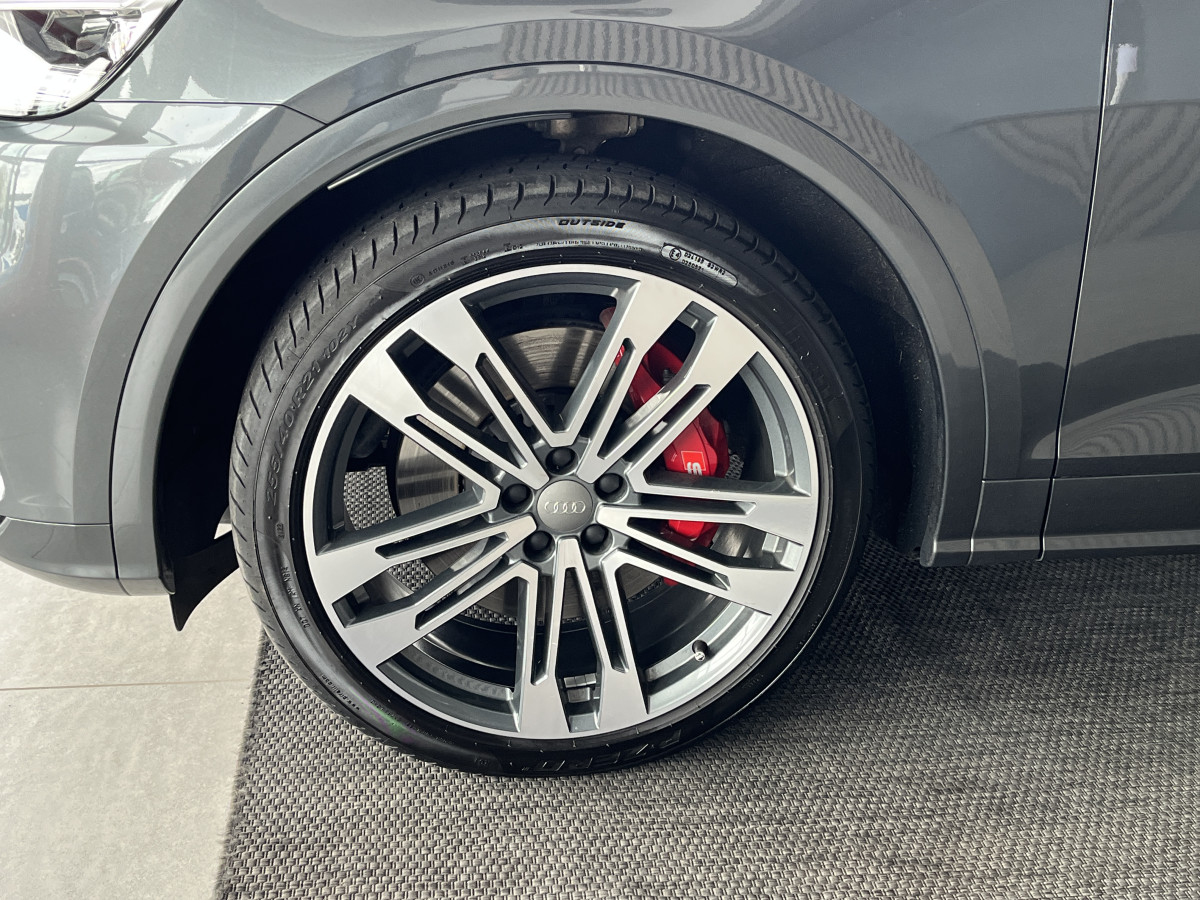 AUDI SQ5 3,0 TDI V6 347 BVA8 QUATTRO TOIT PANORAMIQUE OUVRANT  ATTELAGE ELECTRIQUE GPS  CAMERA  KEYLESS REGULATEUR LIMITEUR  PHARES MATRIX  LED  LED PARK PILOT FULL CUIR  DRIVE SELECT JANTE 21 EXCELLENT ETAT