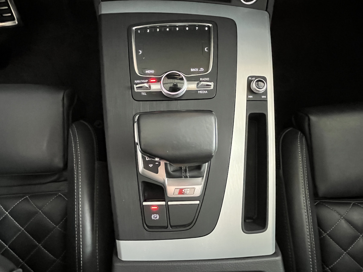 AUDI SQ5 3,0 TDI V6 347 BVA8 QUATTRO TOIT PANORAMIQUE OUVRANT  ATTELAGE ELECTRIQUE GPS  CAMERA  KEYLESS REGULATEUR LIMITEUR  PHARES MATRIX  LED  LED PARK PILOT FULL CUIR  DRIVE SELECT JANTE 21 EXCELLENT ETAT