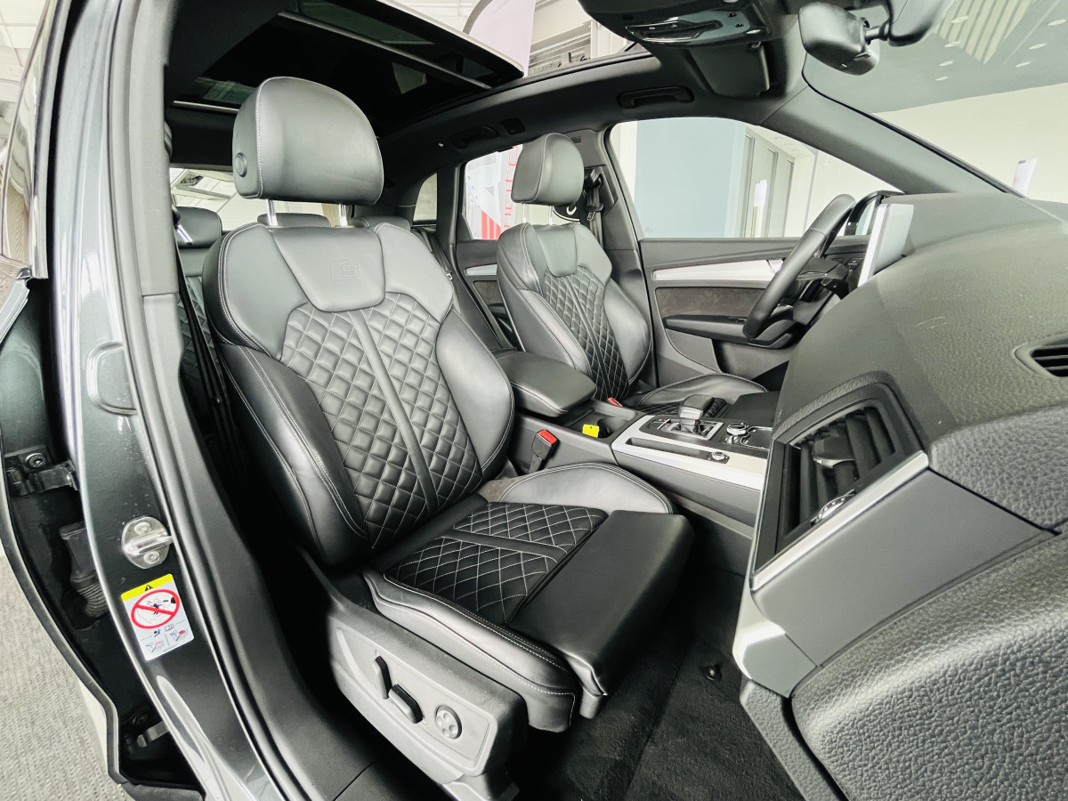 AUDI SQ5 3,0 TDI V6 347 BVA8 QUATTRO TOIT PANORAMIQUE OUVRANT  ATTELAGE ELECTRIQUE GPS  CAMERA  KEYLESS REGULATEUR LIMITEUR  PHARES MATRIX  LED  LED PARK PILOT FULL CUIR  DRIVE SELECT JANTE 21 EXCELLENT ETAT