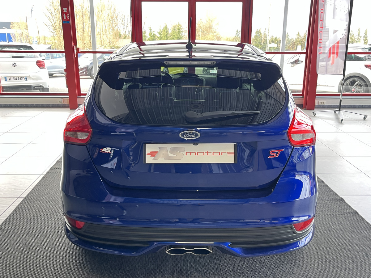 FORD FOCUS ST 2,0 250 PACK PERFORMANCE GPS CAMERA PACK HIVER RECARO KEYLESS APPLE CARPLAY  HIFI SONY BLUETOOTH JANTES 19  EXCELLENT ETAT