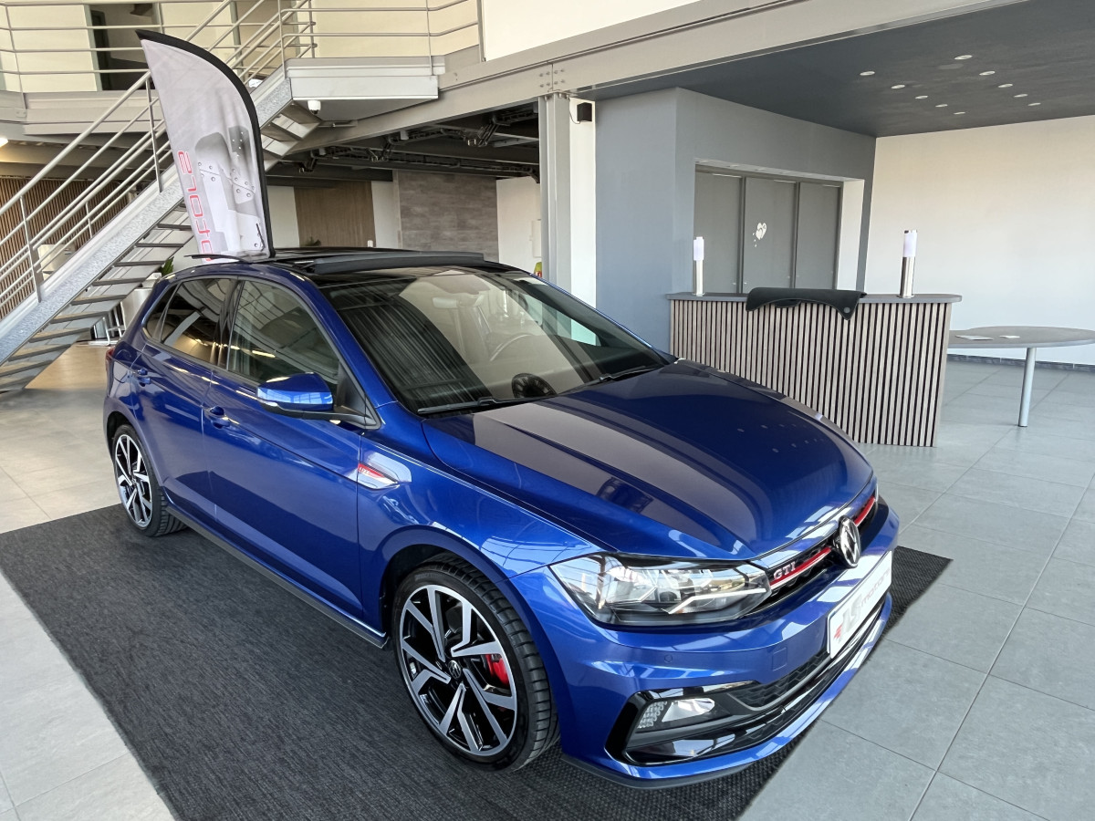 VOLKSWAGEN  POLO 2,0 TSI 200 DSG6 TOIT PANORAMIQUE GPS  CAMERA  VITUAL COCKPIT DMS ACC REGULATEUR ADAPTATIF LIMITEUR PARK PILOT IQ DRIVE  JANTES BRESCIA FEUX HALOGENE  EXCELLENT ETAT