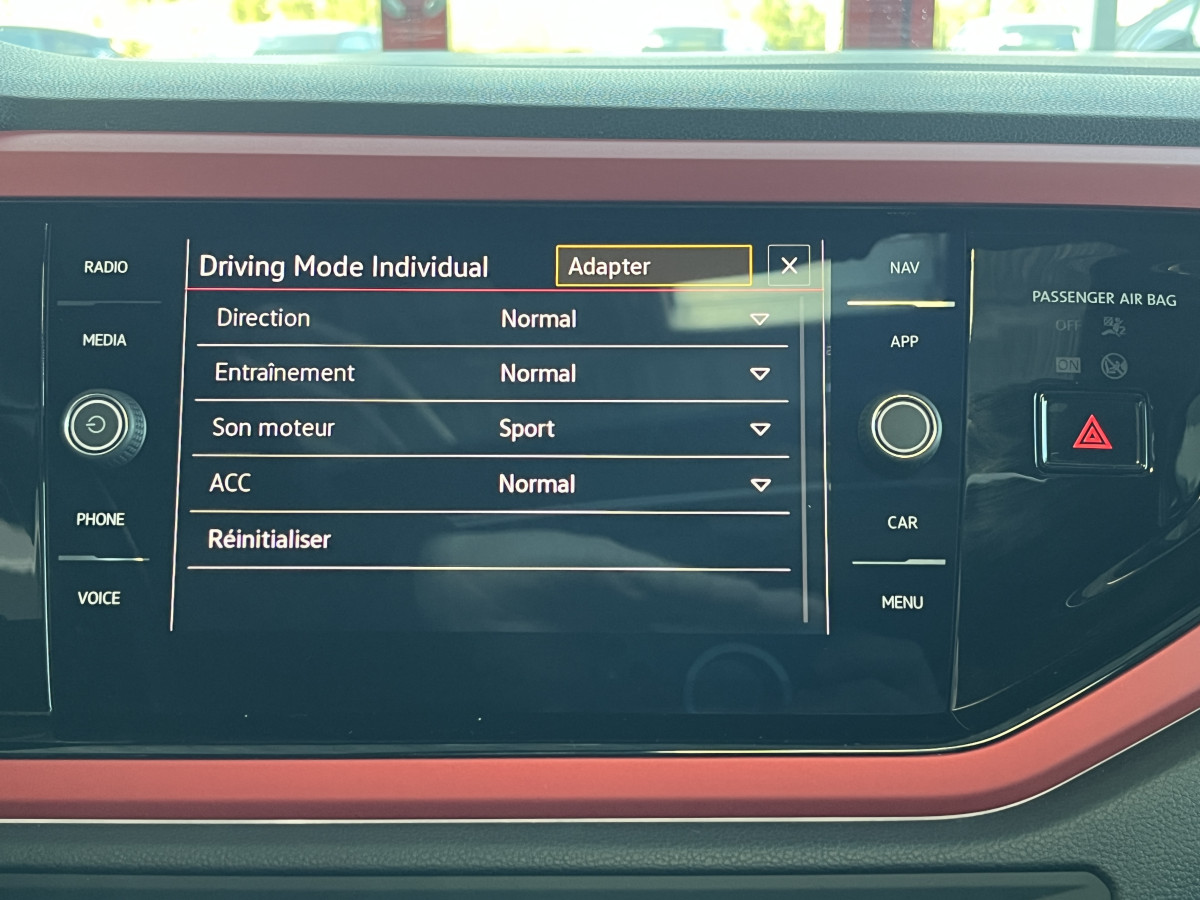 VOLKSWAGEN  POLO 2,0 TSI 200 DSG6 TOIT PANORAMIQUE GPS  CAMERA  VITUAL COCKPIT DMS ACC REGULATEUR ADAPTATIF LIMITEUR PARK PILOT IQ DRIVE  JANTES BRESCIA FEUX HALOGENE  EXCELLENT ETAT