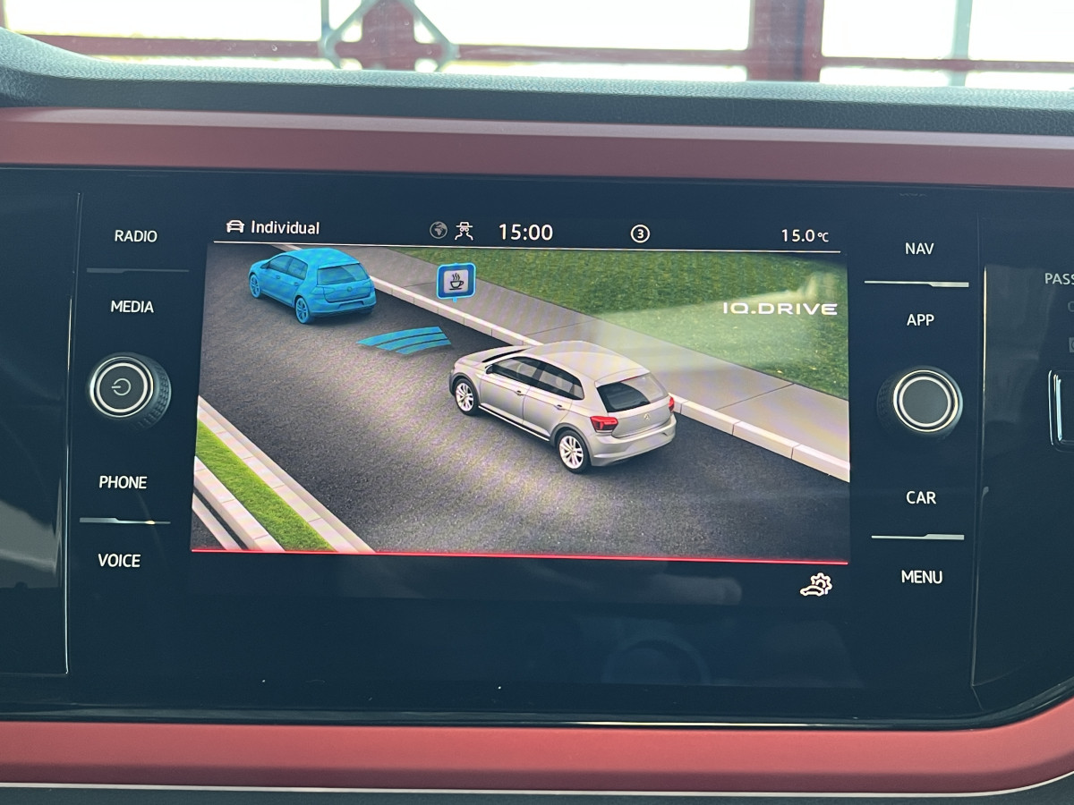 VOLKSWAGEN  POLO 2,0 TSI 200 DSG6 TOIT PANORAMIQUE GPS  CAMERA  VITUAL COCKPIT DMS ACC REGULATEUR ADAPTATIF LIMITEUR PARK PILOT IQ DRIVE  JANTES BRESCIA FEUX HALOGENE  EXCELLENT ETAT