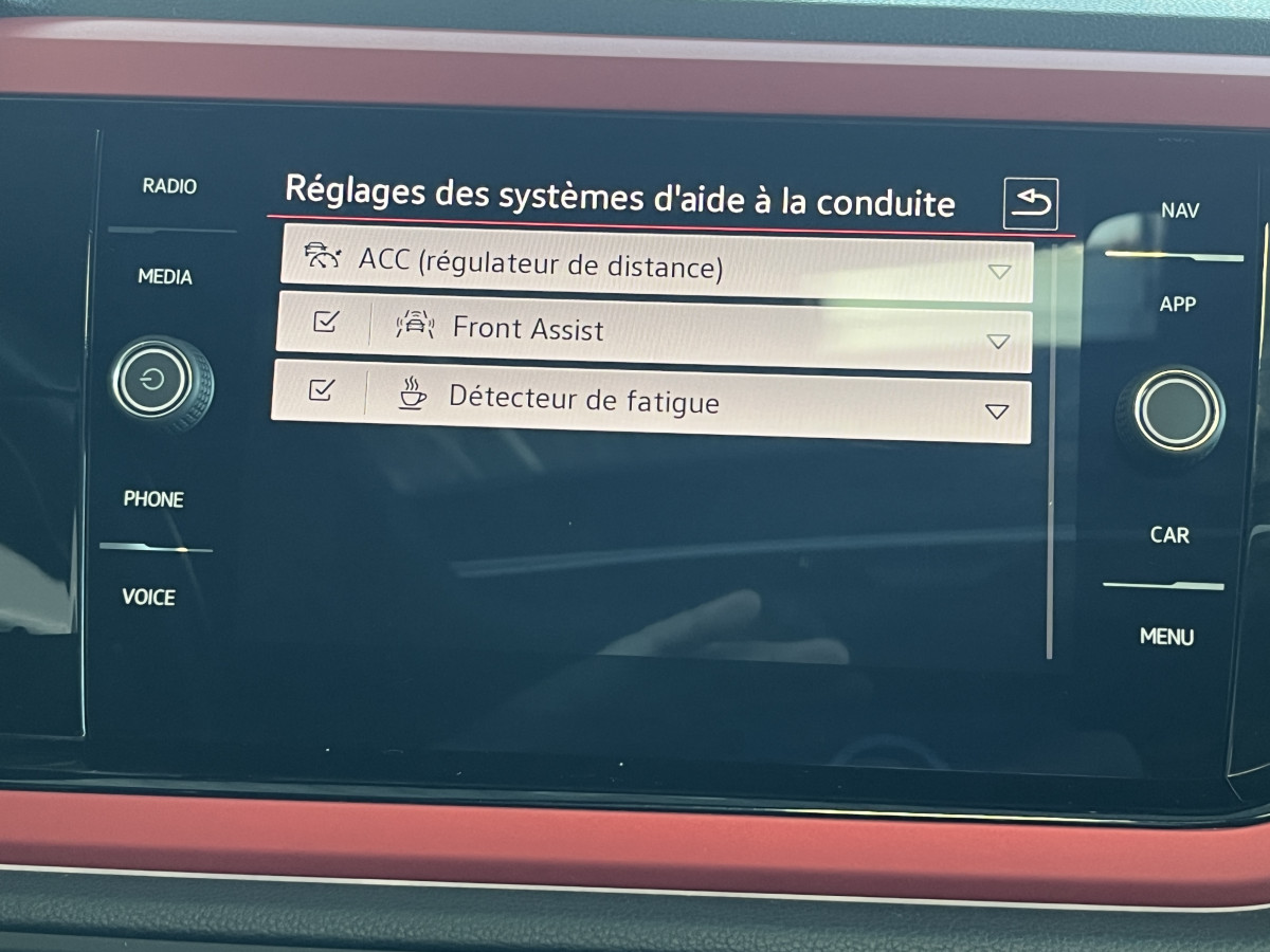 VOLKSWAGEN  POLO 2,0 TSI 200 DSG6 TOIT PANORAMIQUE GPS  CAMERA  VITUAL COCKPIT DMS ACC REGULATEUR ADAPTATIF LIMITEUR PARK PILOT IQ DRIVE  JANTES BRESCIA FEUX HALOGENE  EXCELLENT ETAT