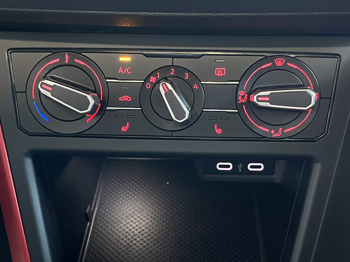 VOLKSWAGEN  POLO 2,0 TSI 200 DSG6 TOIT PANORAMIQUE GPS  CAMERA  VITUAL COCKPIT DMS ACC REGULATEUR ADAPTATIF LIMITEUR PARK PILOT IQ DRIVE  JANTES BRESCIA FEUX HALOGENE  EXCELLENT ETAT