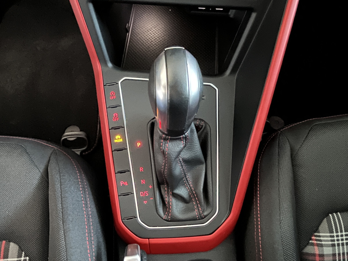 VOLKSWAGEN  POLO 2,0 TSI 200 DSG6 TOIT PANORAMIQUE GPS  CAMERA  VITUAL COCKPIT DMS ACC REGULATEUR ADAPTATIF LIMITEUR PARK PILOT IQ DRIVE  JANTES BRESCIA FEUX HALOGENE  EXCELLENT ETAT