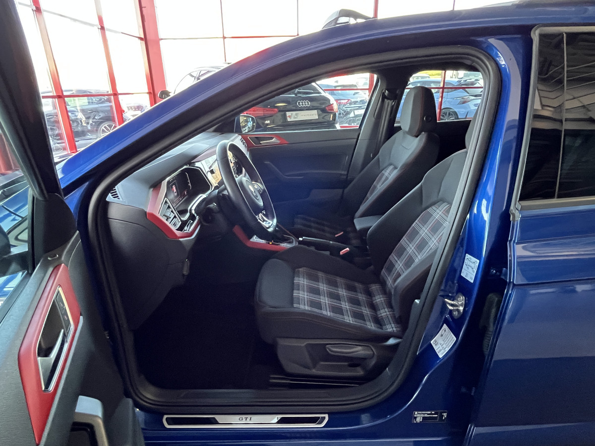 VOLKSWAGEN  POLO 2,0 TSI 200 DSG6 TOIT PANORAMIQUE GPS  CAMERA  VITUAL COCKPIT DMS ACC REGULATEUR ADAPTATIF LIMITEUR PARK PILOT IQ DRIVE  JANTES BRESCIA FEUX HALOGENE  EXCELLENT ETAT