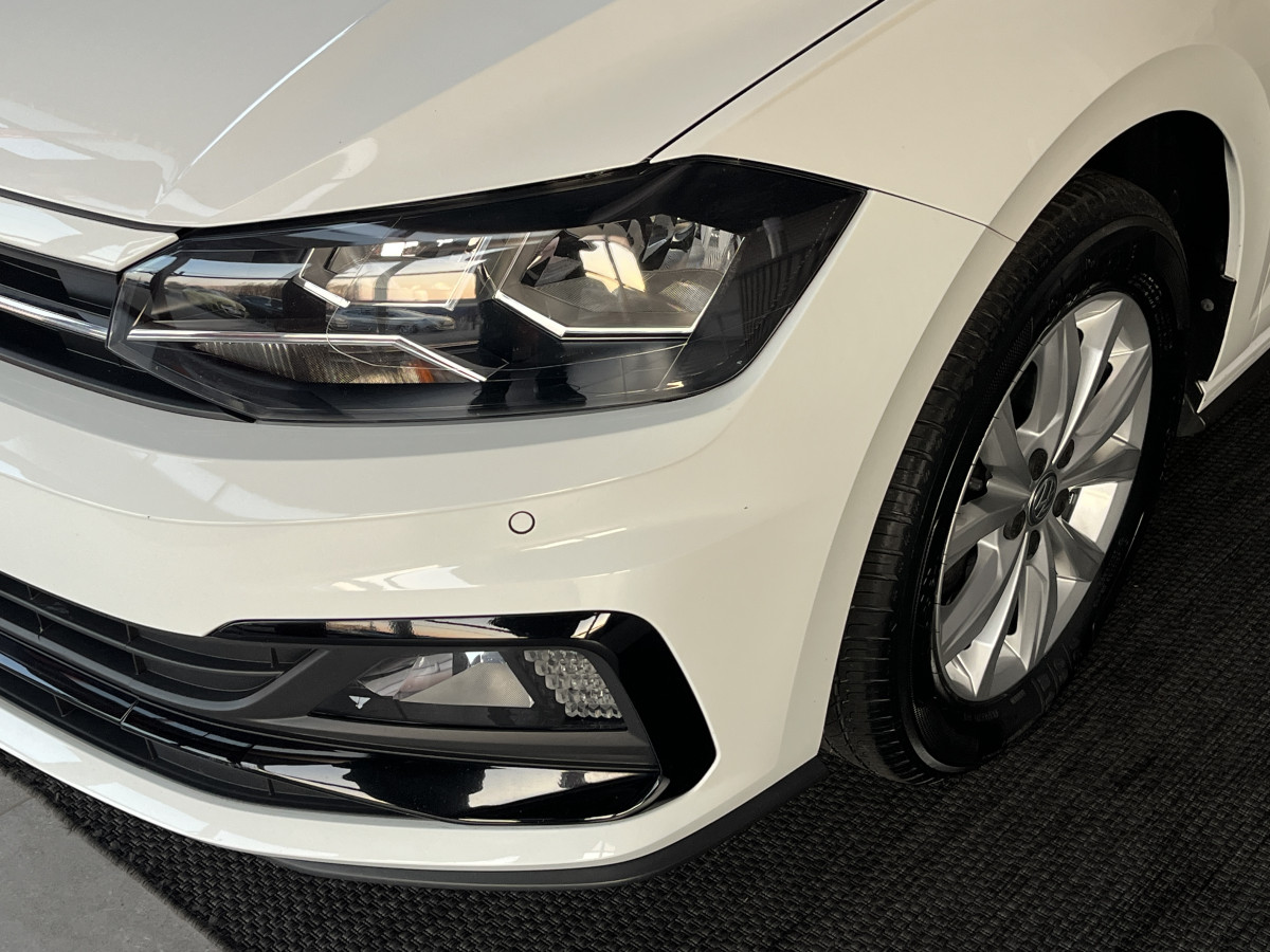 VOLKSWAGEN POLO 1,0 TSI 95 R-LINE  DSG7 TOIT PANORAMIQUE OUVRANT GPS  REGULATEUR ADAPTATIF  LIMITEUR PARK PILOT FEU HALOGENE JANTE ALU 15 EXCELLENT ETAT