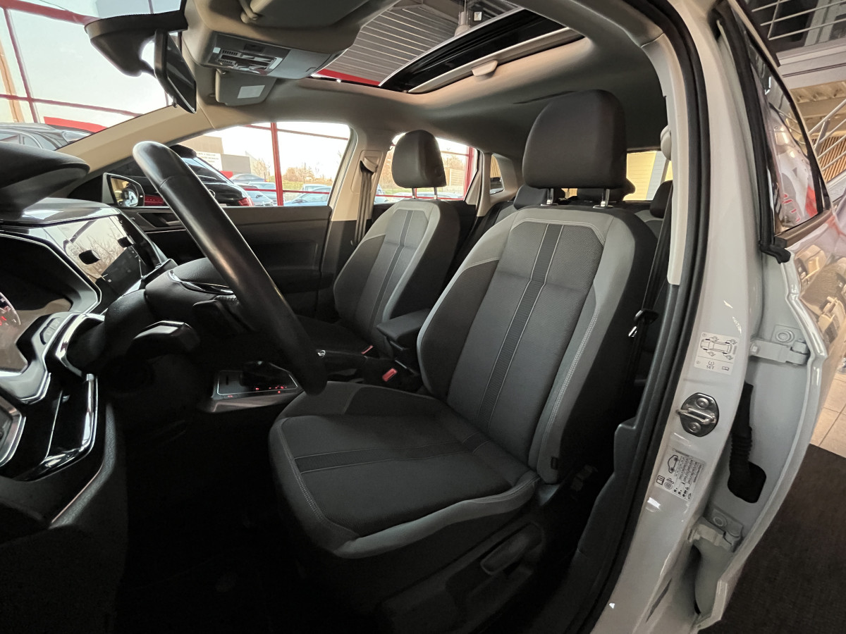 VOLKSWAGEN POLO 1,0 TSI 95 R-LINE  DSG7 TOIT PANORAMIQUE OUVRANT GPS  REGULATEUR ADAPTATIF  LIMITEUR PARK PILOT FEU HALOGENE JANTE ALU 15 EXCELLENT ETAT