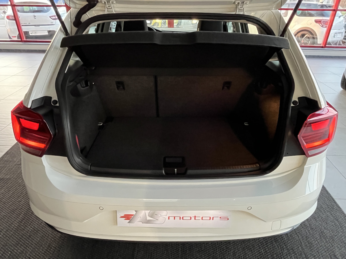 VOLKSWAGEN POLO 1,0 TSI 95 R-LINE  DSG7 TOIT PANORAMIQUE OUVRANT GPS  REGULATEUR ADAPTATIF  LIMITEUR PARK PILOT FEU HALOGENE JANTE ALU 15 EXCELLENT ETAT