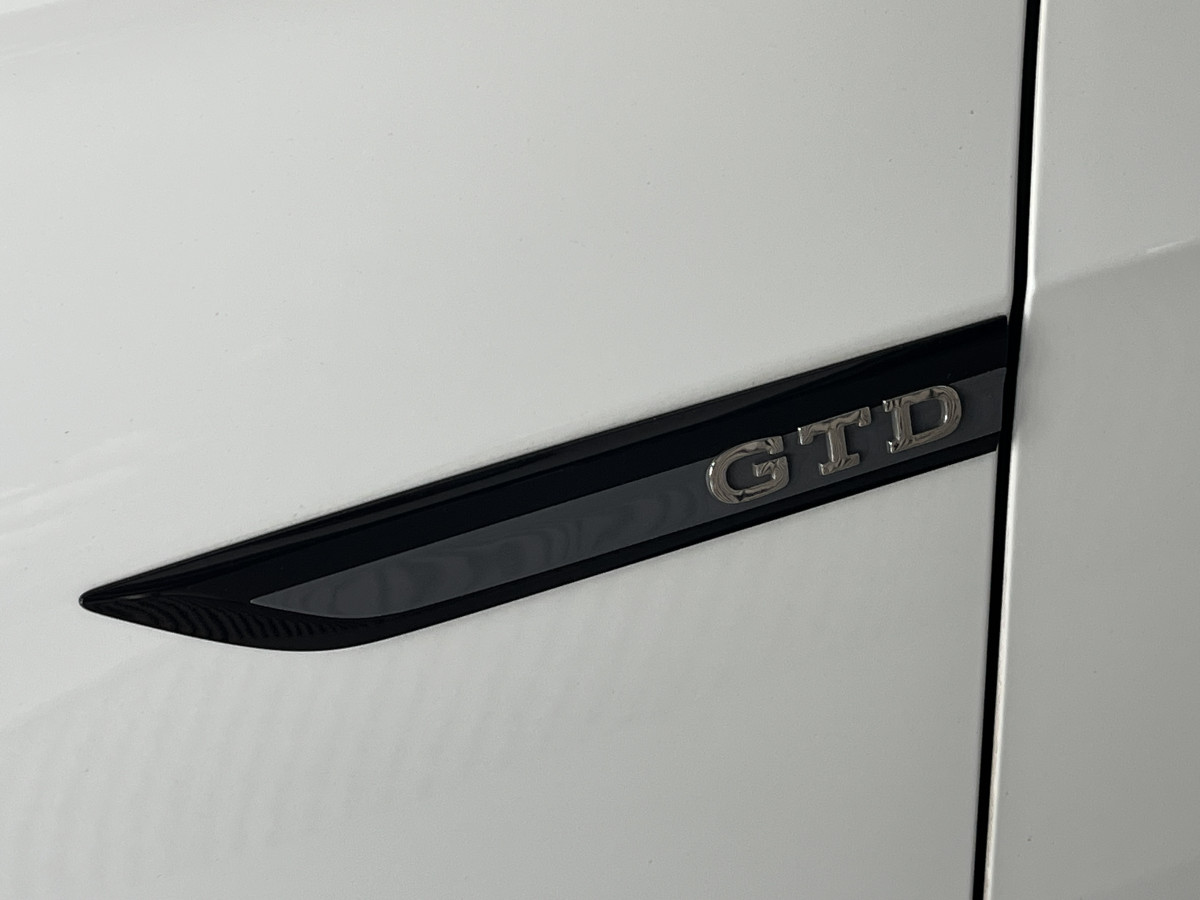 VOLKSWAGEN GOLF 8 GTD 2,0 TDI 200 DSG7 TOIT PANORAMIQUE GPS CAMERA  ATTELAGE HIFI HARMAN/KARDON IQ-DRIVE  REGULATEUR ADAPTATIF  LIMITEUR FULL LED APPLE CARPLAY KEYLESS DRIVE SELECT  EXCELLENT ETAT