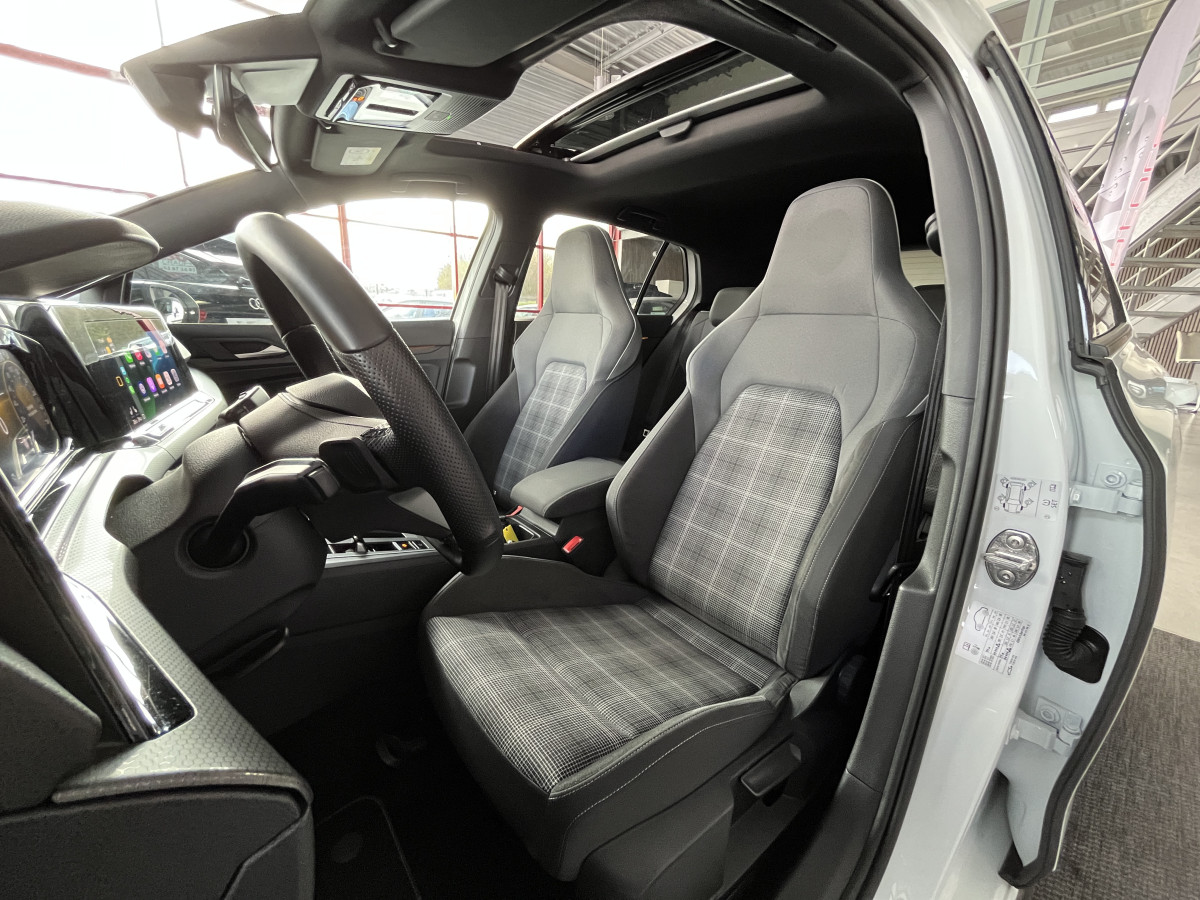 VOLKSWAGEN GOLF 8 GTD 2,0 TDI 200 DSG7 TOIT PANORAMIQUE GPS CAMERA  ATTELAGE HIFI HARMAN/KARDON IQ-DRIVE  REGULATEUR ADAPTATIF  LIMITEUR FULL LED APPLE CARPLAY KEYLESS DRIVE SELECT  EXCELLENT ETAT