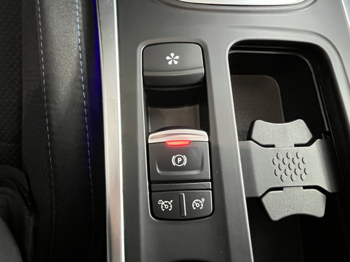 RENAULT MEGANE 4 ESTATE 1,6 205 GT EDC GPS REGUMATEUR LIMITEUR KEYLESS PARK PILOT FEUX FULL LED SIEGES BAQUETS EXCELLENT ETAT