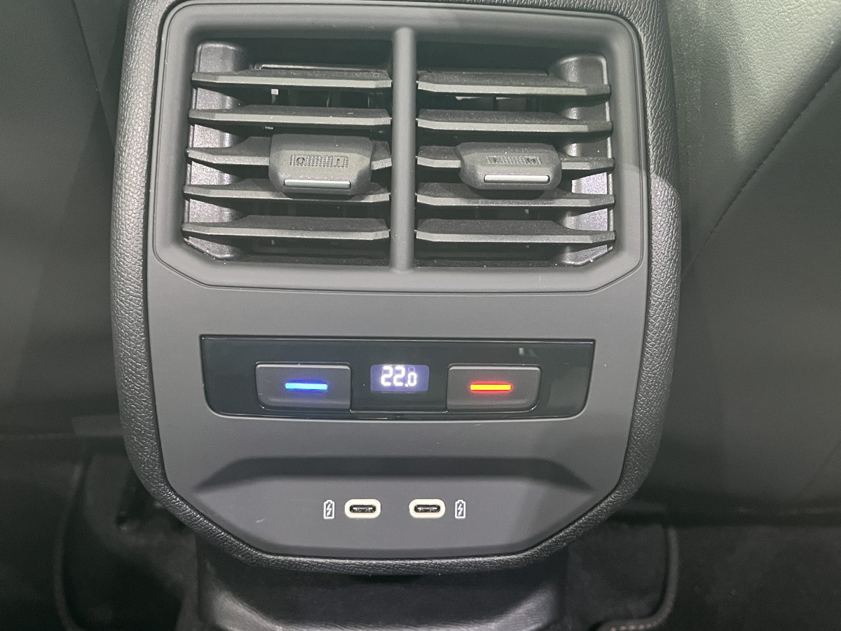 CUPRA LEON ST 1,4 E-HYBRID 245 DSG6 TOIT PANORAMIQUE OUVRANT GPS CAMERA KEYLESS FULL LED VIRTUAL COCKPIT PARK PILOT DRIVE PROFILE REGULATEUR LIMITEUR JANTES 19 PACK HIVER EXCELLENT ETAT