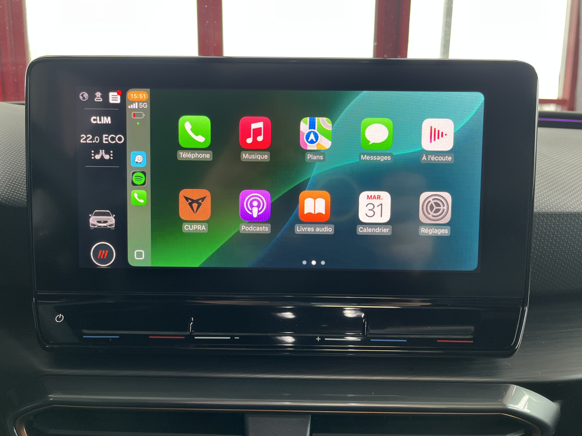 CUPRA LEON ST 1,4 E-HYBRID 245 DSG6 TOIT PANORAMIQUE OUVRANT GPS CAMERA KEYLESS FULL LED VIRTUAL COCKPIT PARK PILOT DRIVE PROFILE REGULATEUR LIMITEUR JANTES 19 PACK HIVER EXCELLENT ETAT