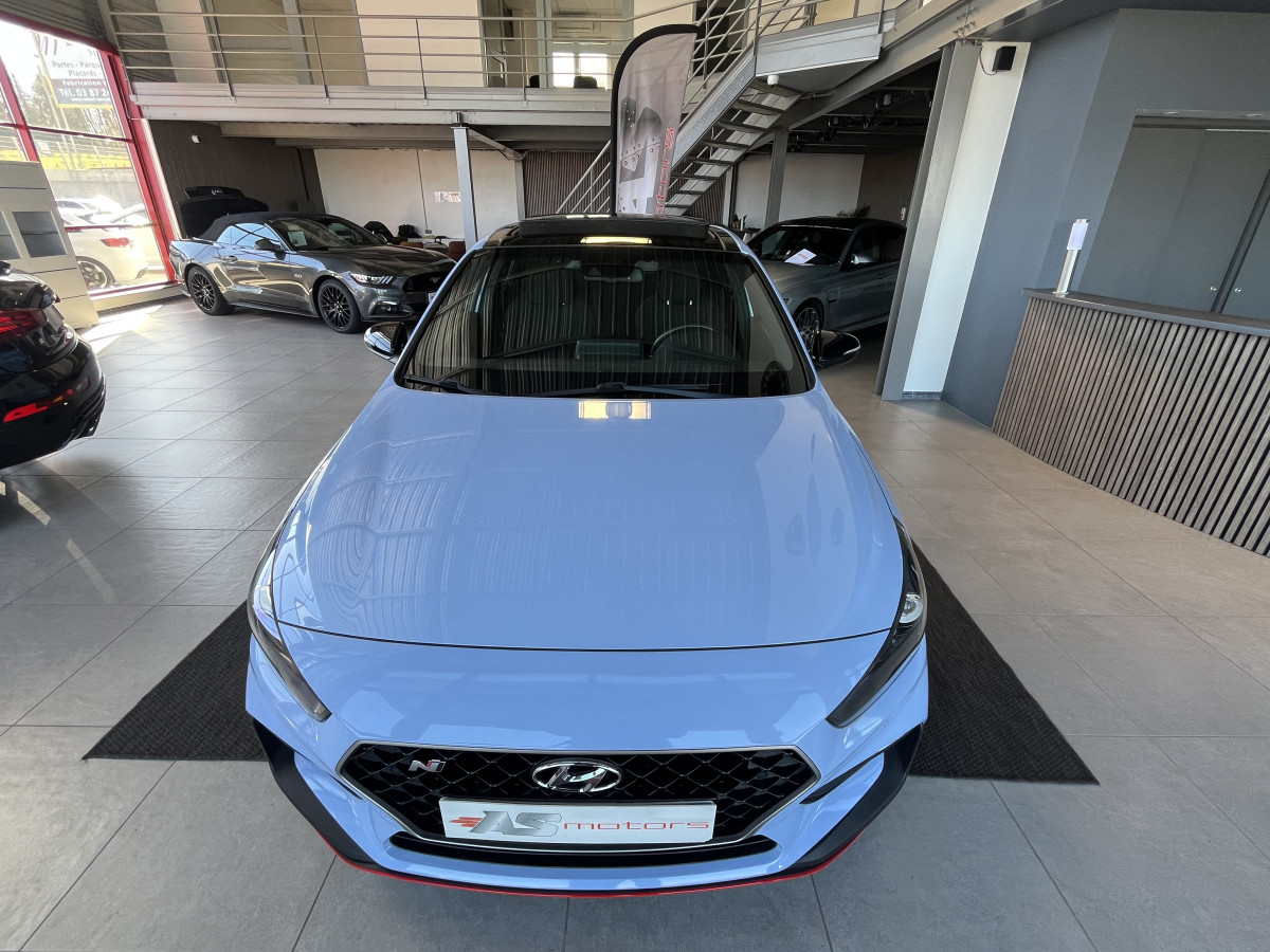 HYUNDAI I 30 N PERFORMANCE 2,0 T-GDI  275 TOIT PANORAMIQUE GPS CAMERA KEYLESS DIFFERENTIEL A GLISSERMENT REGULATEUR LIMITEUR FEUX LED JANTES 19 EXCELLENT ETAT