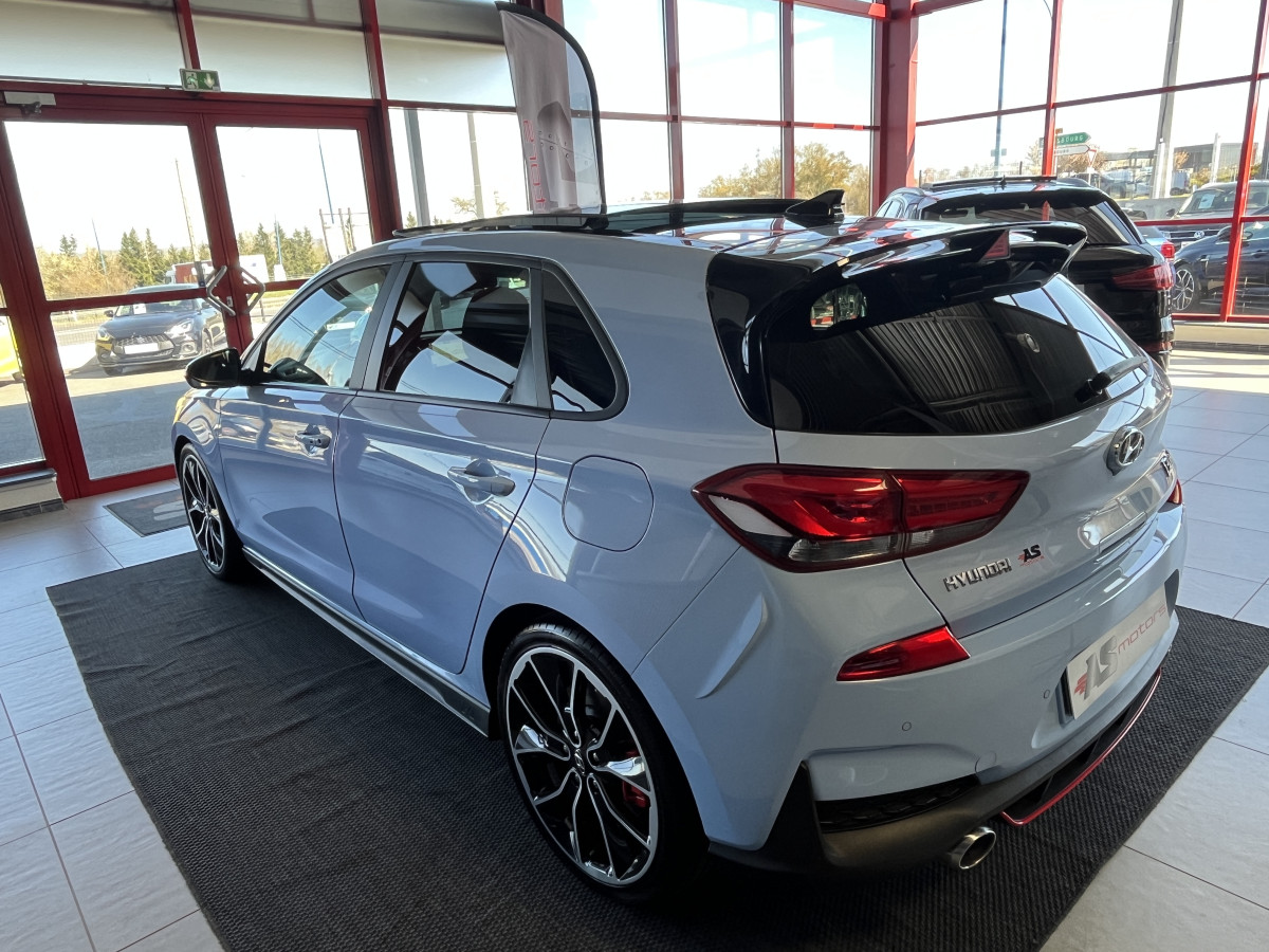 HYUNDAI I 30 N PERFORMANCE 2,0 T-GDI  275 TOIT PANORAMIQUE GPS CAMERA KEYLESS DIFFERENTIEL A GLISSERMENT REGULATEUR LIMITEUR FEUX LED JANTES 19 EXCELLENT ETAT