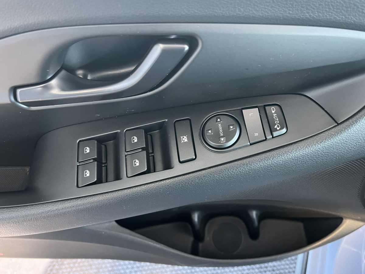 HYUNDAI I 30 N PERFORMANCE 2,0 T-GDI  275 TOIT PANORAMIQUE GPS CAMERA KEYLESS DIFFERENTIEL A GLISSERMENT REGULATEUR LIMITEUR FEUX LED JANTES 19 EXCELLENT ETAT