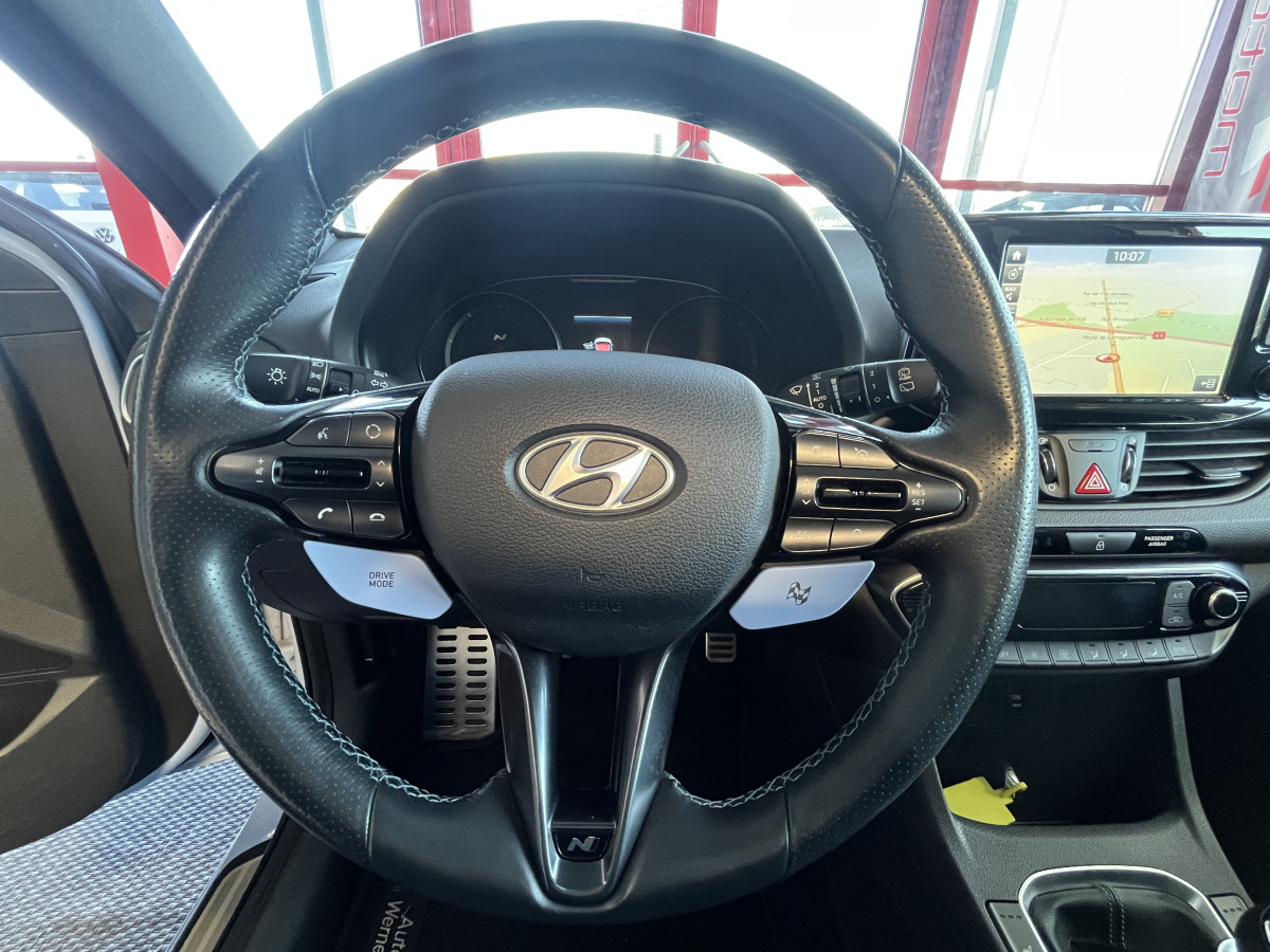 HYUNDAI I 30 N PERFORMANCE 2,0 T-GDI  275 TOIT PANORAMIQUE GPS CAMERA KEYLESS DIFFERENTIEL A GLISSERMENT REGULATEUR LIMITEUR FEUX LED JANTES 19 EXCELLENT ETAT