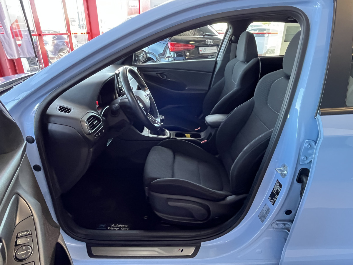 HYUNDAI I 30 N PERFORMANCE 2,0 T-GDI  275 TOIT PANORAMIQUE GPS CAMERA KEYLESS DIFFERENTIEL A GLISSERMENT REGULATEUR LIMITEUR FEUX LED JANTES 19 EXCELLENT ETAT