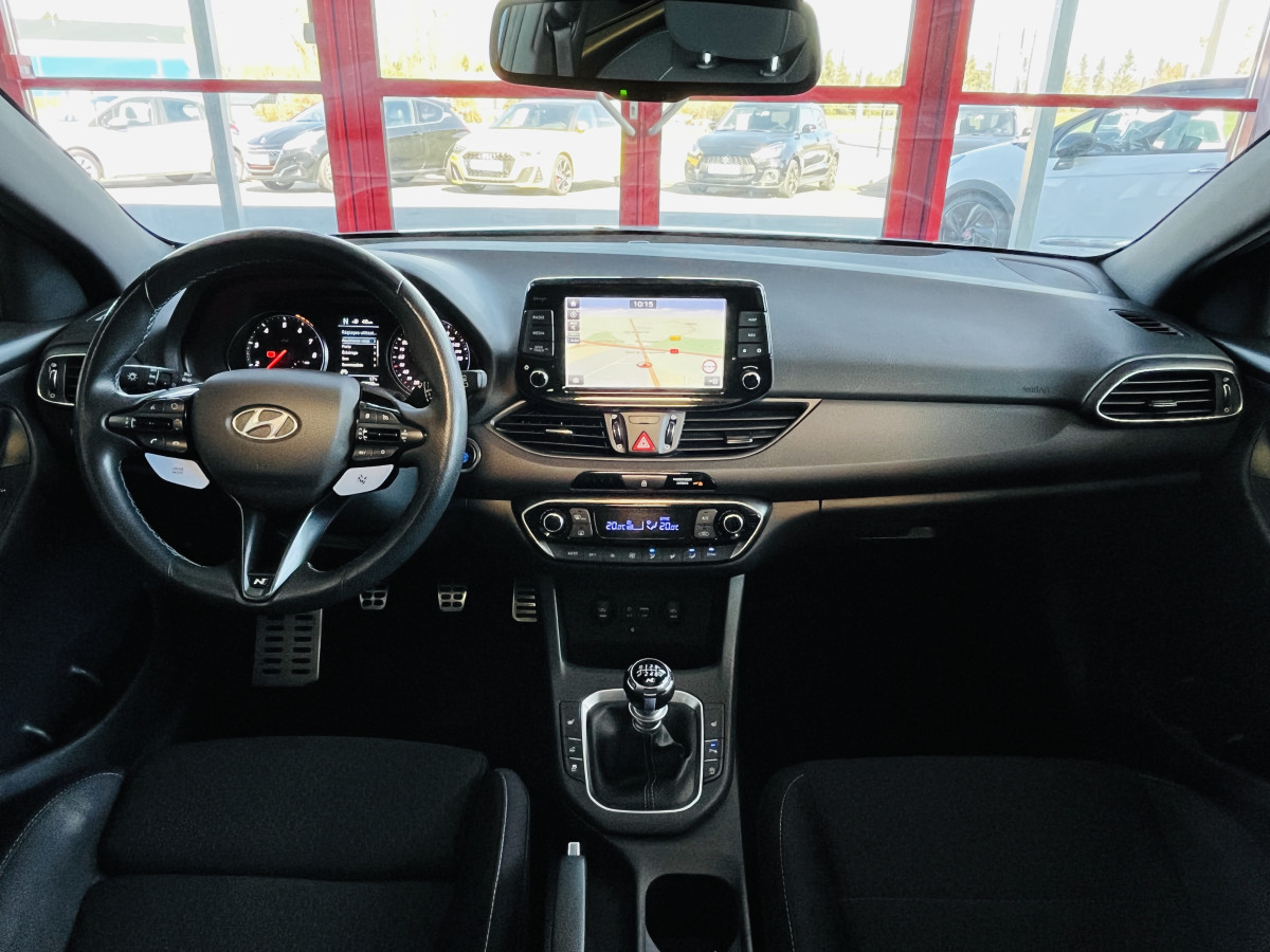 HYUNDAI I 30 N PERFORMANCE 2,0 T-GDI  275 TOIT PANORAMIQUE GPS CAMERA KEYLESS DIFFERENTIEL A GLISSERMENT REGULATEUR LIMITEUR FEUX LED JANTES 19 EXCELLENT ETAT