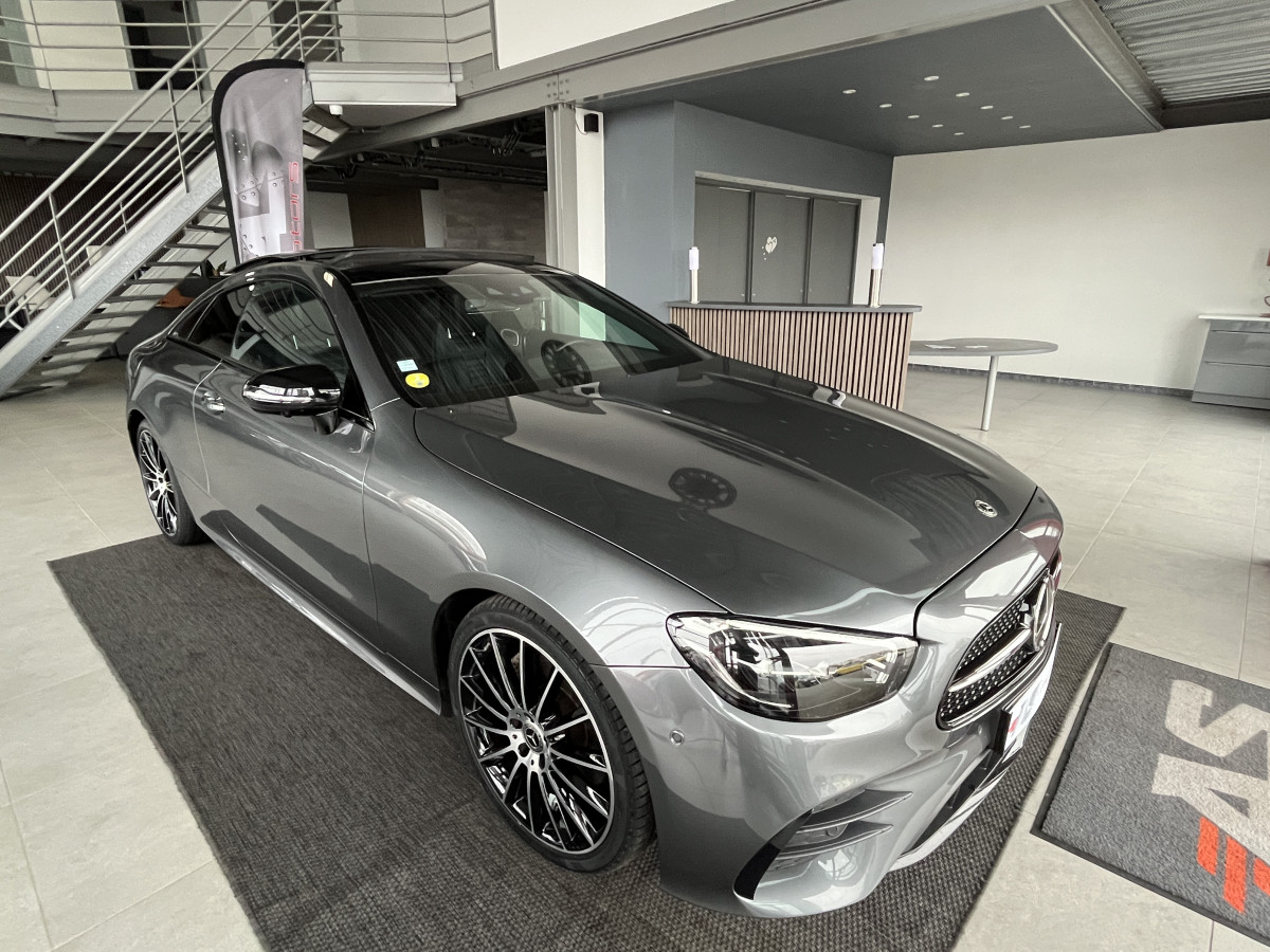 MERCEDES CLASSE E COUPE 220 CDI 194 AMG LINE 9G-TRONIC TOIT PANORAMIQUE OUVRANT GPS CAMERA KEYLESS APPLE CARPLAY HIFI BURMESTER  VIRTUAL COCKPIT PARK PILOT MBUX PACK AMG FEUX FULL LED JANTES ALU 20 EXCELLENT ETAT