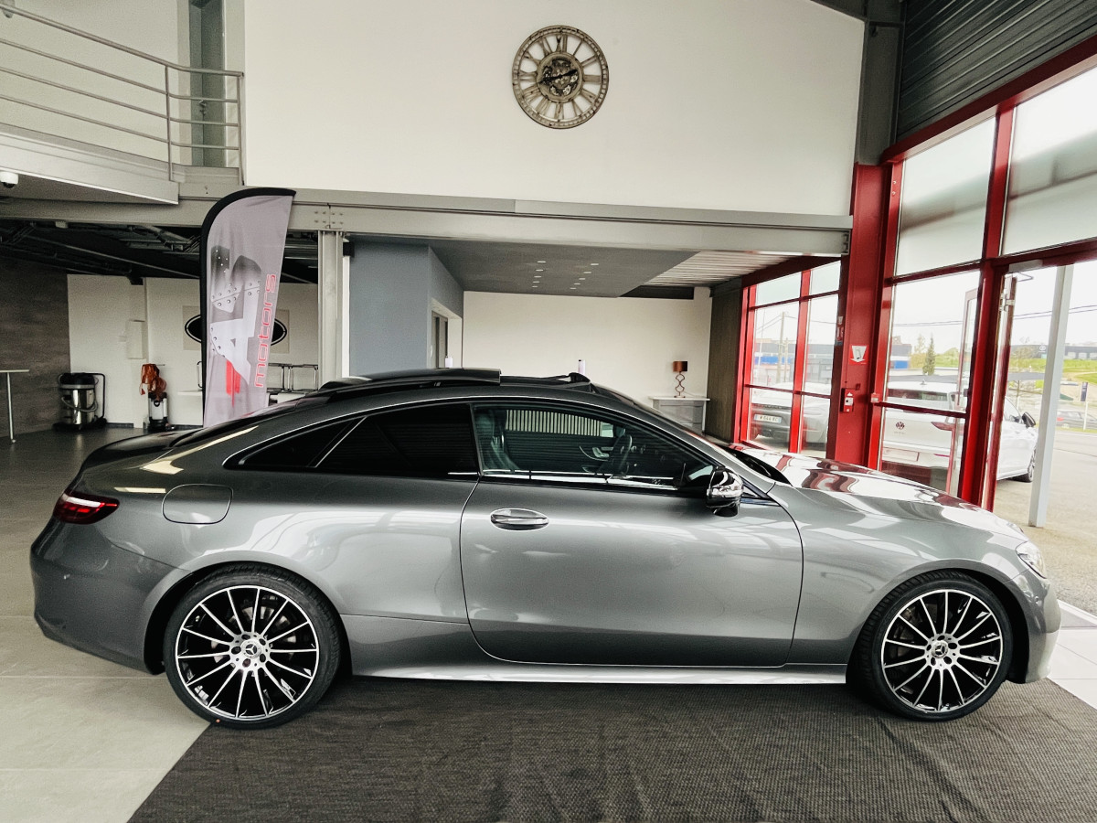 MERCEDES CLASSE E COUPE 220 CDI 194 AMG LINE 9G-TRONIC TOIT PANORAMIQUE OUVRANT GPS CAMERA KEYLESS APPLE CARPLAY HIFI BURMESTER  VIRTUAL COCKPIT PARK PILOT MBUX PACK AMG FEUX FULL LED JANTES ALU 20 EXCELLENT ETAT