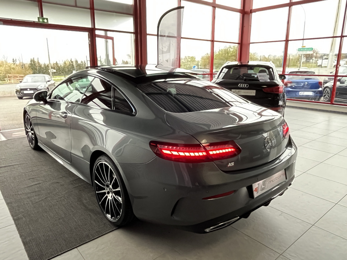 MERCEDES CLASSE E COUPE 220 CDI 194 AMG LINE 9G-TRONIC TOIT PANORAMIQUE OUVRANT GPS CAMERA KEYLESS APPLE CARPLAY HIFI BURMESTER  VIRTUAL COCKPIT PARK PILOT MBUX PACK AMG FEUX FULL LED JANTES ALU 20 EXCELLENT ETAT