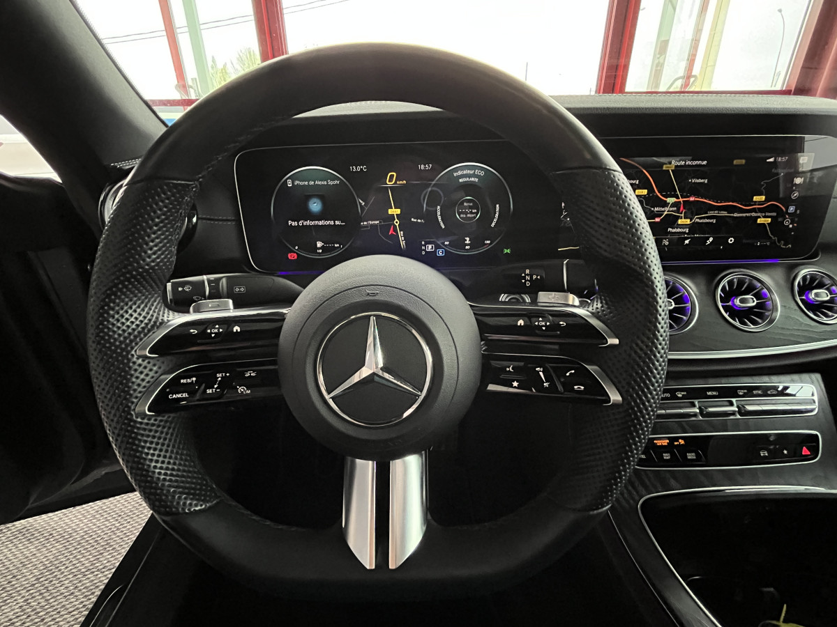 MERCEDES CLASSE E COUPE 220 CDI 194 AMG LINE 9G-TRONIC TOIT PANORAMIQUE OUVRANT GPS CAMERA KEYLESS APPLE CARPLAY HIFI BURMESTER  VIRTUAL COCKPIT PARK PILOT MBUX PACK AMG FEUX FULL LED JANTES ALU 20 EXCELLENT ETAT