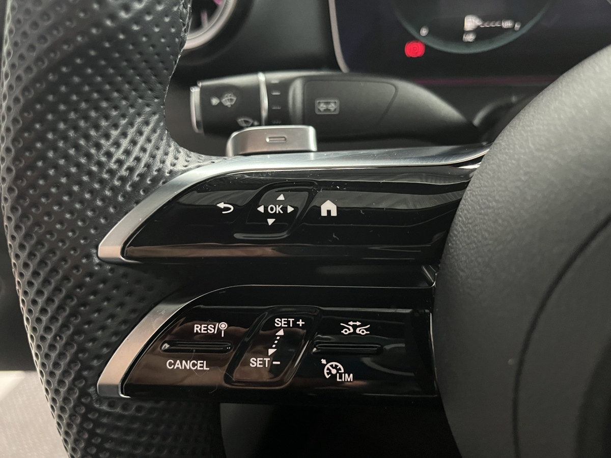 MERCEDES CLASSE E COUPE 220 CDI 194 AMG LINE 9G-TRONIC TOIT PANORAMIQUE OUVRANT GPS CAMERA KEYLESS APPLE CARPLAY HIFI BURMESTER  VIRTUAL COCKPIT PARK PILOT MBUX PACK AMG FEUX FULL LED JANTES ALU 20 EXCELLENT ETAT