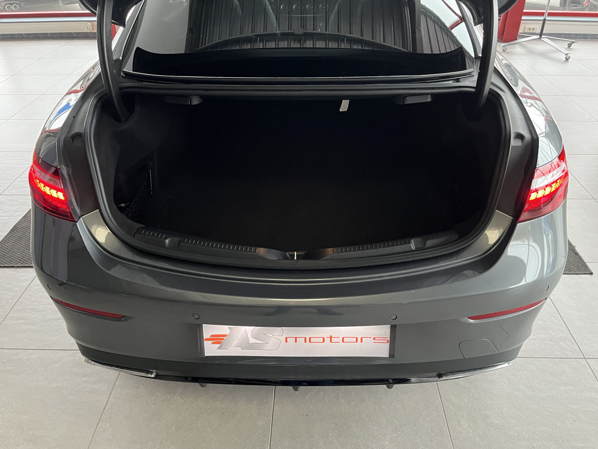 MERCEDES CLASSE E COUPE 220 CDI 194 AMG LINE 9G-TRONIC TOIT PANORAMIQUE OUVRANT GPS CAMERA KEYLESS APPLE CARPLAY HIFI BURMESTER  VIRTUAL COCKPIT PARK PILOT MBUX PACK AMG FEUX FULL LED JANTES ALU 20 EXCELLENT ETAT