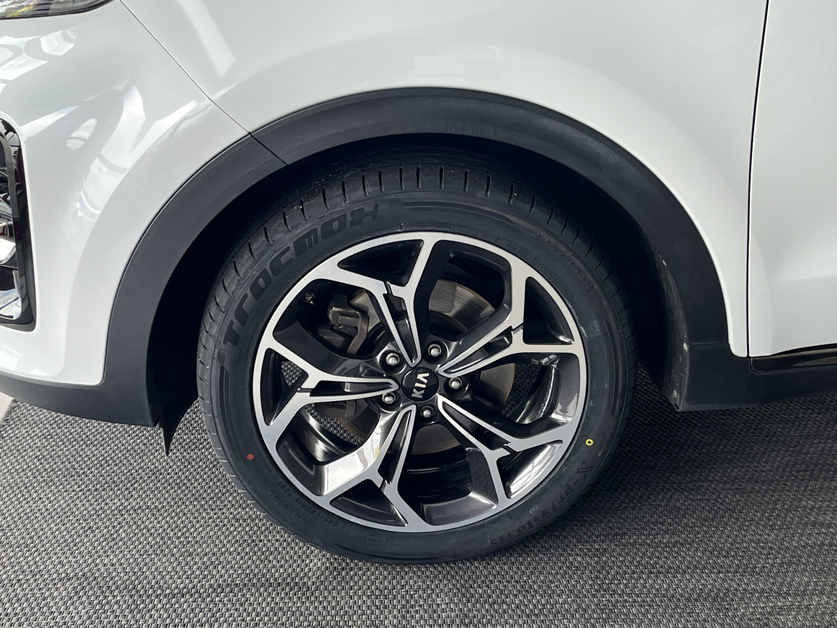 KIA SPORTAGE 1,6 CRDI  136 DCT7  GT LINE PREMIUM 4X2 GPS TOIT PANORAMIQUE OUVRANT  CAMERA 360 APPLE CARPLAY REGULATEUR LIMITEUR HIFI JBL KEYLESS PARK PILOT JANTES ALU 19  EXCELLENT ETAT