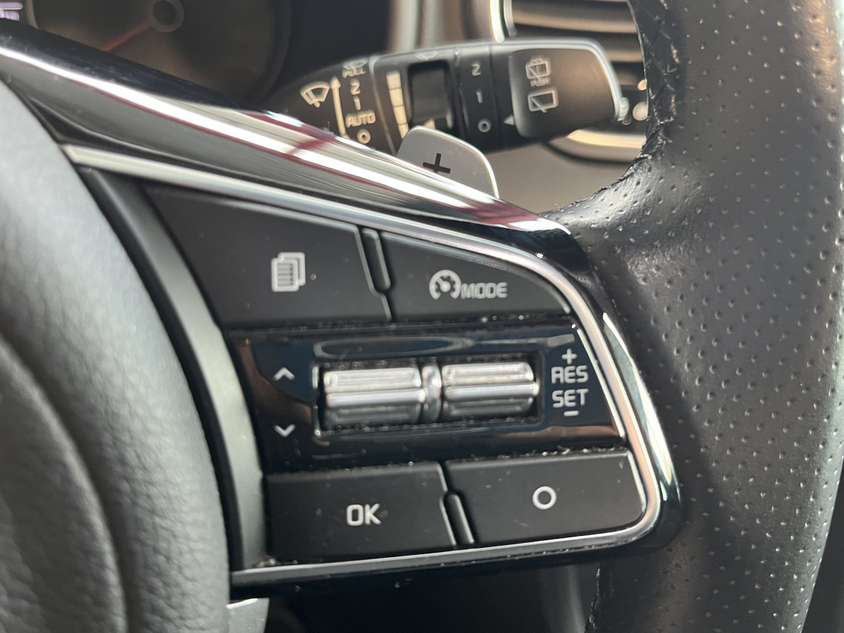 KIA SPORTAGE 1,6 CRDI  136 DCT7  GT LINE PREMIUM 4X2 GPS TOIT PANORAMIQUE OUVRANT  CAMERA 360 APPLE CARPLAY REGULATEUR LIMITEUR HIFI JBL KEYLESS PARK PILOT JANTES ALU 19  EXCELLENT ETAT