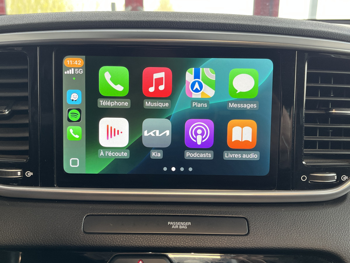 KIA SPORTAGE 1,6 CRDI  136 DCT7  GT LINE PREMIUM 4X2 GPS TOIT PANORAMIQUE OUVRANT  CAMERA 360 APPLE CARPLAY REGULATEUR LIMITEUR HIFI JBL KEYLESS PARK PILOT JANTES ALU 19  EXCELLENT ETAT