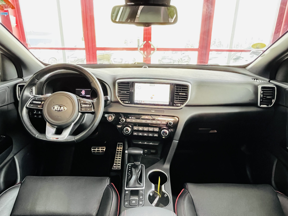 KIA SPORTAGE 1,6 CRDI  136 DCT7  GT LINE PREMIUM 4X2 GPS TOIT PANORAMIQUE OUVRANT  CAMERA 360 APPLE CARPLAY REGULATEUR LIMITEUR HIFI JBL KEYLESS PARK PILOT JANTES ALU 19  EXCELLENT ETAT