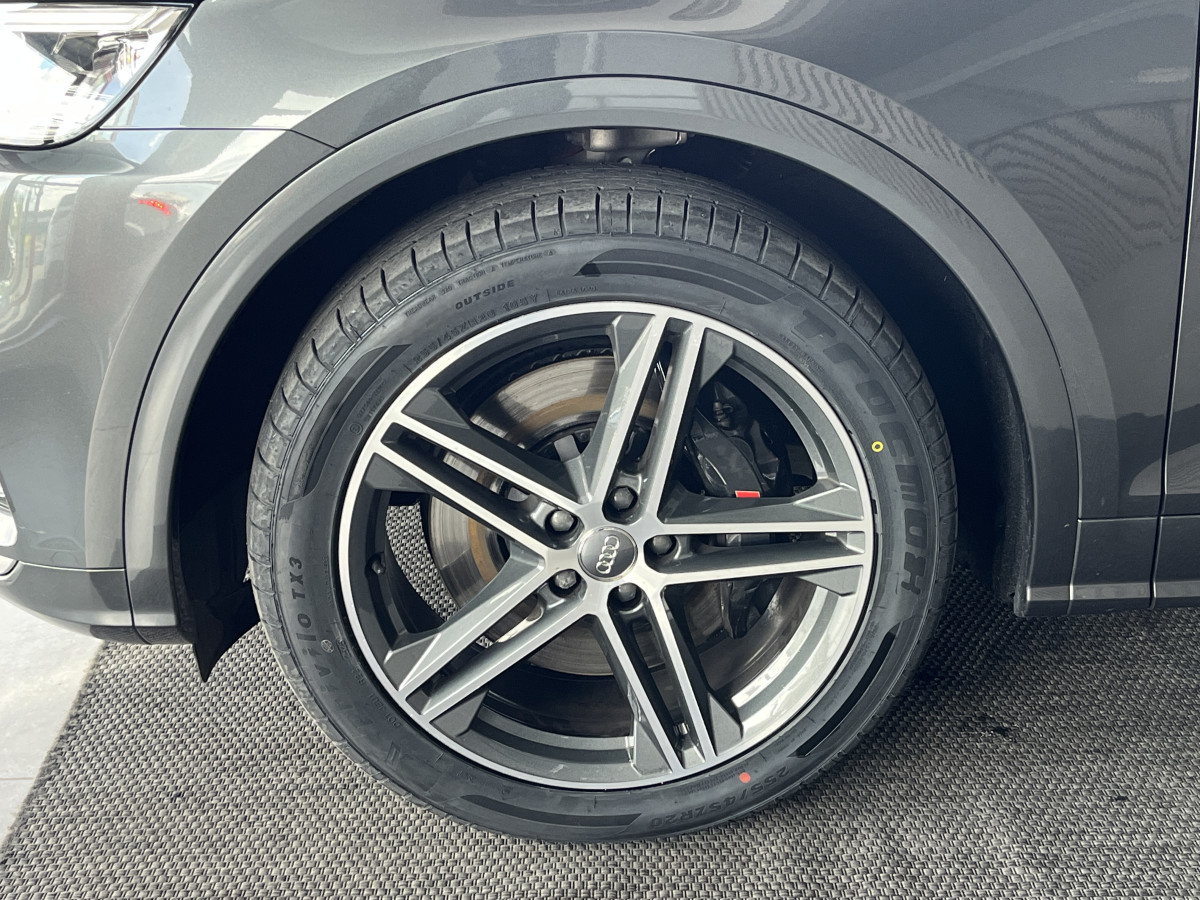 AUDI SQ5 3,0 TDI V6 347 BVA8 QUATTRO  ATTELAGE ELECTRIQUE SUSPENSION PNEUMATIQUE  GPS  CAMERA APPLE CARPLAY KEYLESS REGULATEUR ADAPTATIF  LIMITEUR  PHARES MATRIX  LED  LED PARK PILOT  DRIVE SELECT JANTE 20  EXCELLENT ETAT