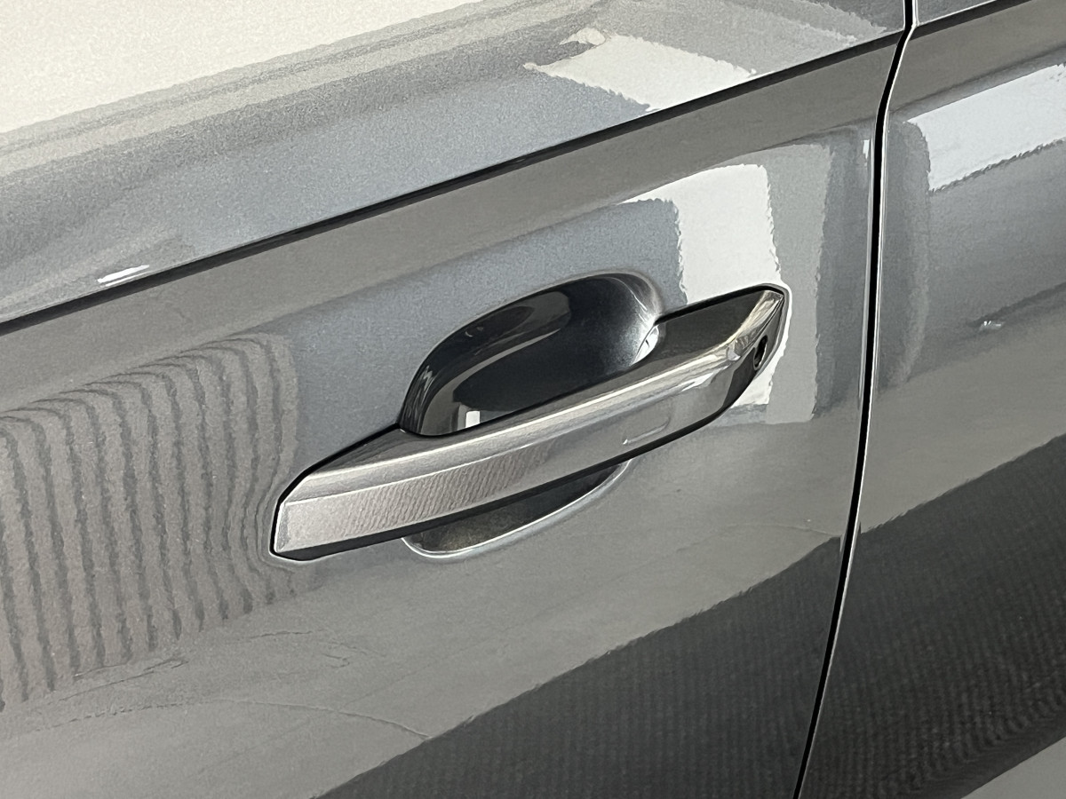 AUDI SQ5 3,0 TDI V6 347 BVA8 QUATTRO  ATTELAGE ELECTRIQUE SUSPENSION PNEUMATIQUE  GPS  CAMERA APPLE CARPLAY KEYLESS REGULATEUR ADAPTATIF  LIMITEUR  PHARES MATRIX  LED  LED PARK PILOT  DRIVE SELECT JANTE 20  EXCELLENT ETAT