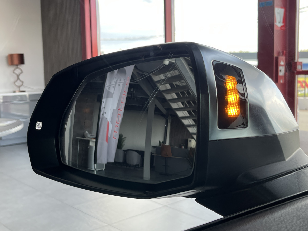 AUDI SQ5 3,0 TDI V6 347 BVA8 QUATTRO  ATTELAGE ELECTRIQUE SUSPENSION PNEUMATIQUE  GPS  CAMERA APPLE CARPLAY KEYLESS REGULATEUR ADAPTATIF  LIMITEUR  PHARES MATRIX  LED  LED PARK PILOT  DRIVE SELECT JANTE 20  EXCELLENT ETAT