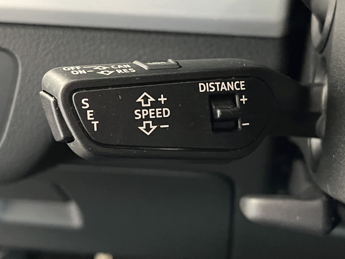 AUDI SQ5 3,0 TDI V6 347 BVA8 QUATTRO  ATTELAGE ELECTRIQUE SUSPENSION PNEUMATIQUE  GPS  CAMERA APPLE CARPLAY KEYLESS REGULATEUR ADAPTATIF  LIMITEUR  PHARES MATRIX  LED  LED PARK PILOT  DRIVE SELECT JANTE 20  EXCELLENT ETAT