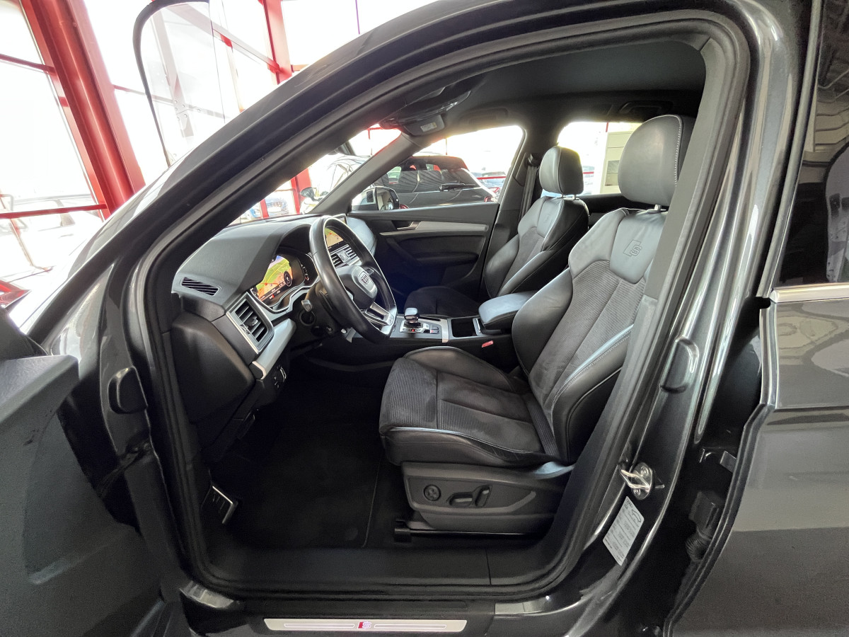 AUDI SQ5 3,0 TDI V6 347 BVA8 QUATTRO  ATTELAGE ELECTRIQUE SUSPENSION PNEUMATIQUE  GPS  CAMERA APPLE CARPLAY KEYLESS REGULATEUR ADAPTATIF  LIMITEUR  PHARES MATRIX  LED  LED PARK PILOT  DRIVE SELECT JANTE 20  EXCELLENT ETAT