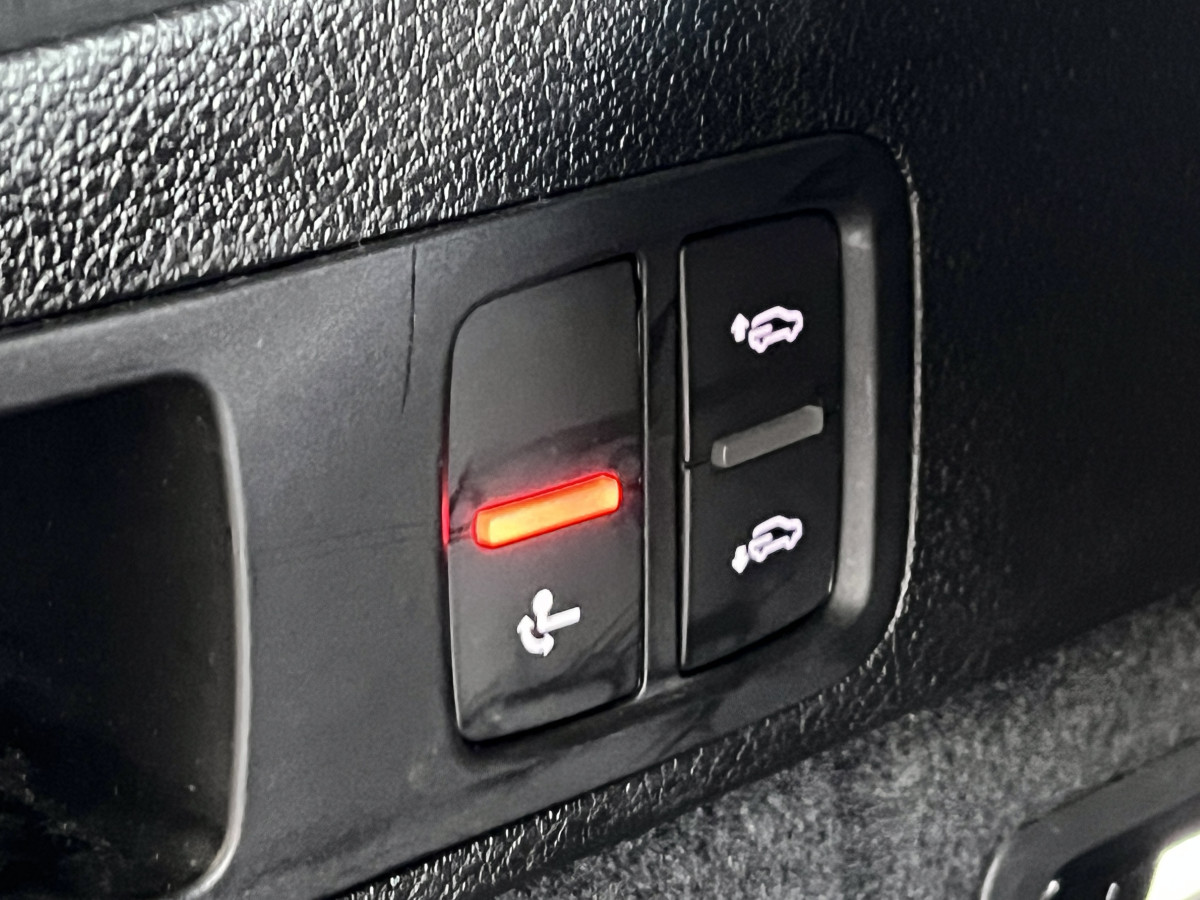 AUDI SQ5 3,0 TDI V6 347 BVA8 QUATTRO  ATTELAGE ELECTRIQUE SUSPENSION PNEUMATIQUE  GPS  CAMERA APPLE CARPLAY KEYLESS REGULATEUR ADAPTATIF  LIMITEUR  PHARES MATRIX  LED  LED PARK PILOT  DRIVE SELECT JANTE 20  EXCELLENT ETAT