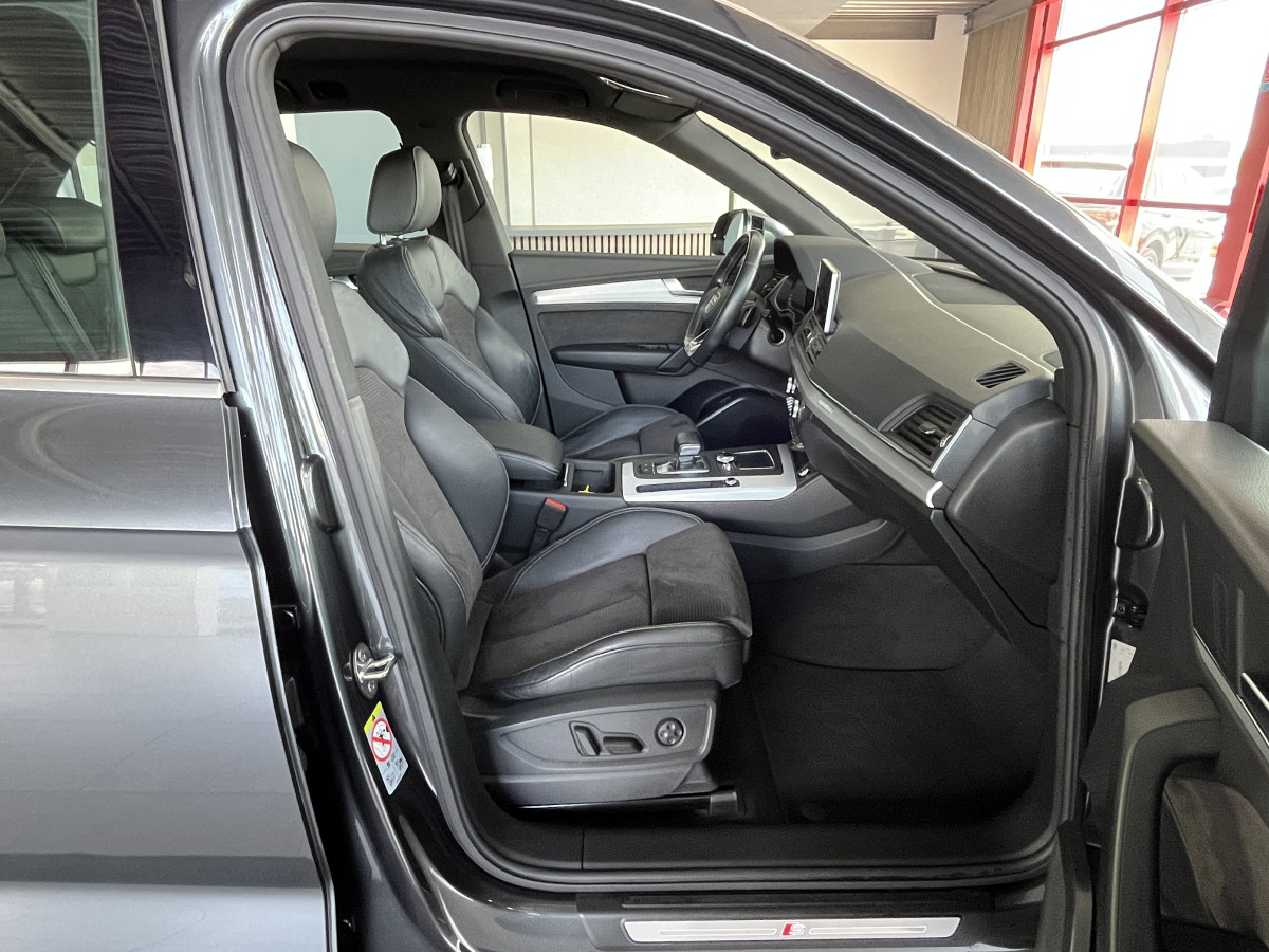 AUDI SQ5 3,0 TDI V6 347 BVA8 QUATTRO  ATTELAGE ELECTRIQUE SUSPENSION PNEUMATIQUE  GPS  CAMERA APPLE CARPLAY KEYLESS REGULATEUR ADAPTATIF  LIMITEUR  PHARES MATRIX  LED  LED PARK PILOT  DRIVE SELECT JANTE 20  EXCELLENT ETAT