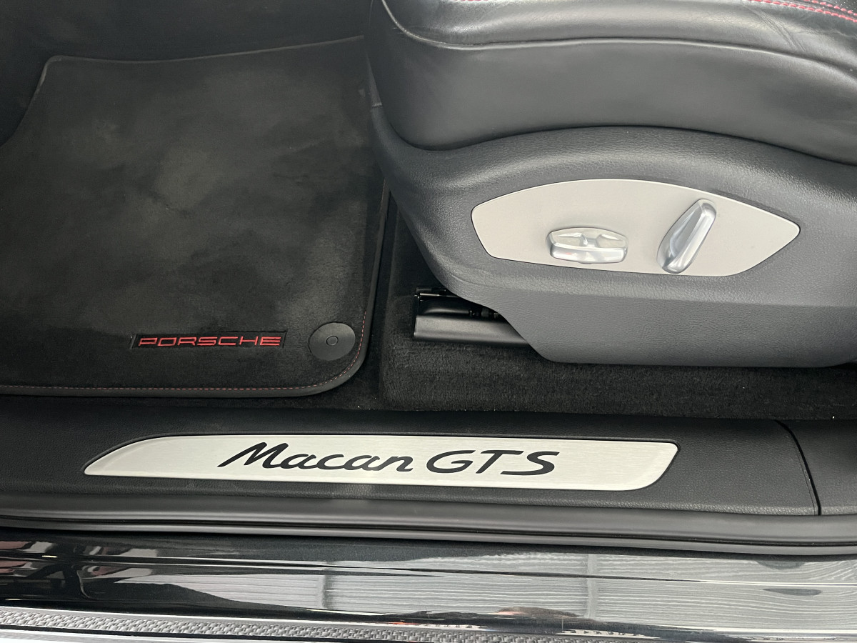 PORSCHE MACAN GTS 3,0 V6 360 4X4 PDK TOIT PANORAMIQUE  GPS CAMERA APPLE CARPLAY  PASM REGULATEUR  FULL LED SUSPENSION PNEUMATIQUE  PACK CHRONO SPORT EXCELLENT ETAT