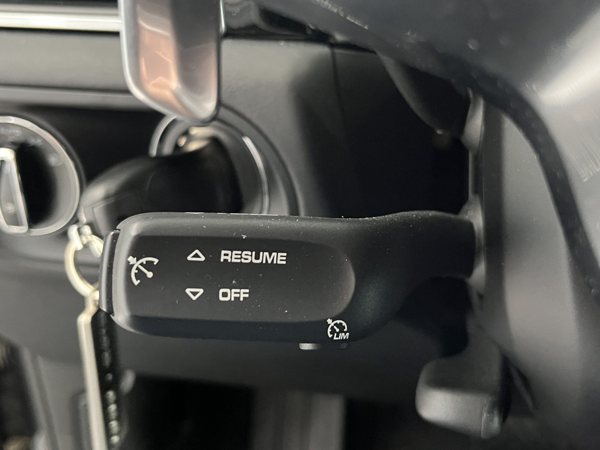 PORSCHE MACAN GTS 3,0 V6 360 4X4 PDK TOIT PANORAMIQUE  GPS CAMERA APPLE CARPLAY  PASM REGULATEUR  FULL LED SUSPENSION PNEUMATIQUE  PACK CHRONO SPORT EXCELLENT ETAT