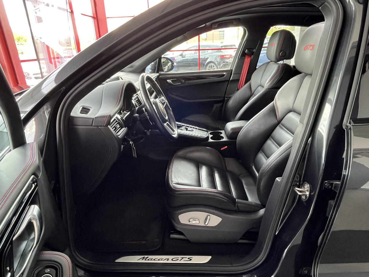 PORSCHE MACAN GTS 3,0 V6 360 4X4 PDK TOIT PANORAMIQUE  GPS CAMERA APPLE CARPLAY  PASM REGULATEUR  FULL LED SUSPENSION PNEUMATIQUE  PACK CHRONO SPORT EXCELLENT ETAT