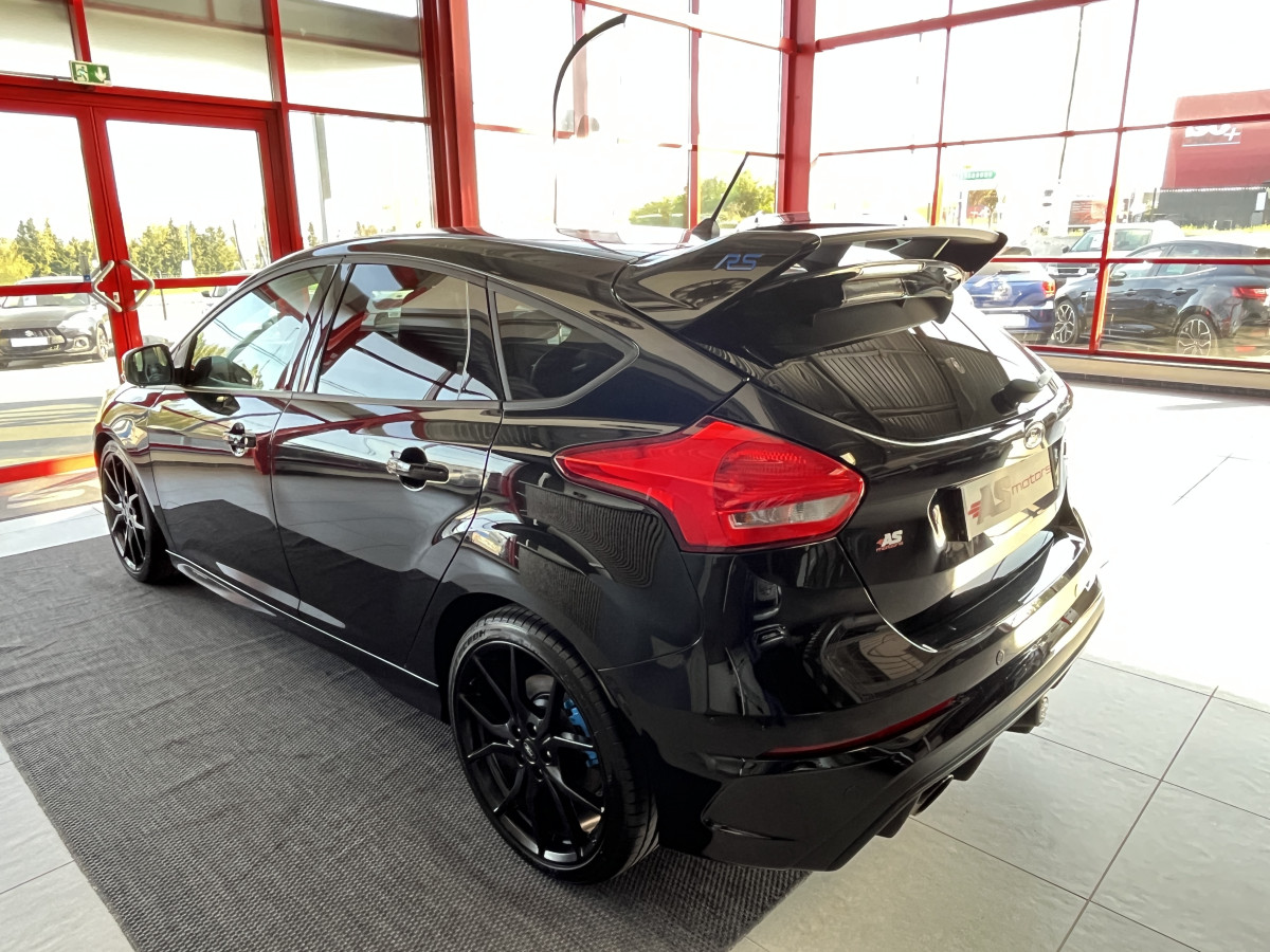 FORD FOCUS RS 2,3 350 AWD  GPS  CAMERA  HIFI SONY RECARO REGULATEUR LIMITEUR KEYLESS  FEUX BI-XENON JANTES FORGÉE  EXCELLENT ETAT