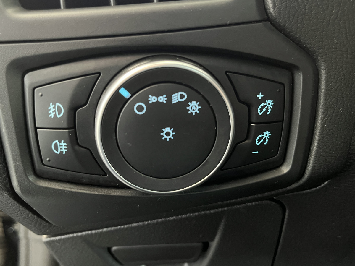 FORD FOCUS RS 2,3 350 AWD  GPS  CAMERA  HIFI SONY RECARO REGULATEUR LIMITEUR KEYLESS  FEUX BI-XENON JANTES FORGÉE  EXCELLENT ETAT